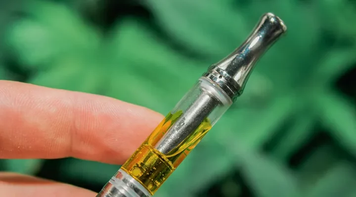 Vaping CBD oil