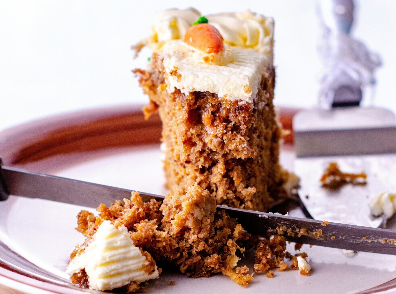 Carrot Cake Overnight Oats uk scaled e1763959992631