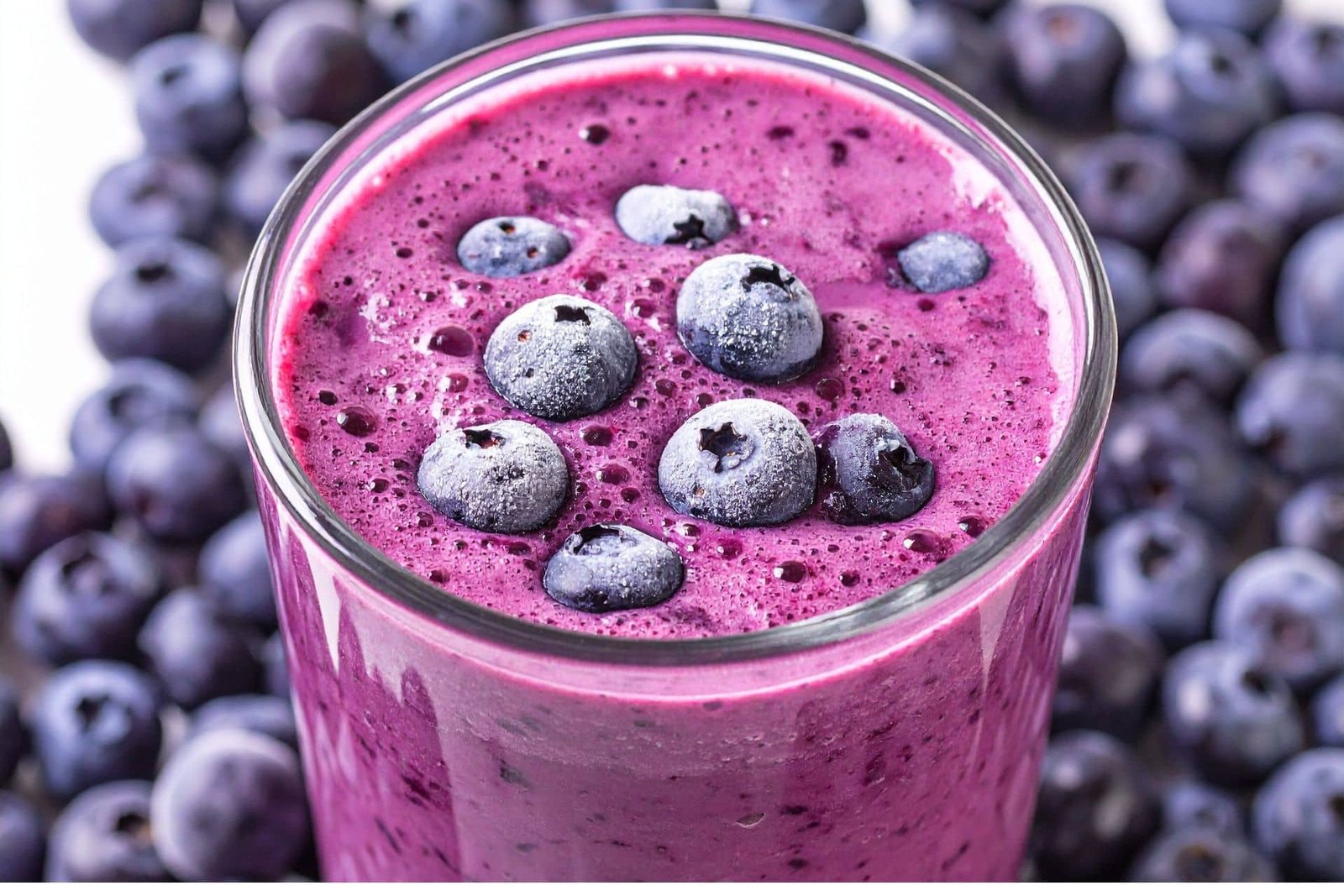 strawberry banana and blueberry smoothie​